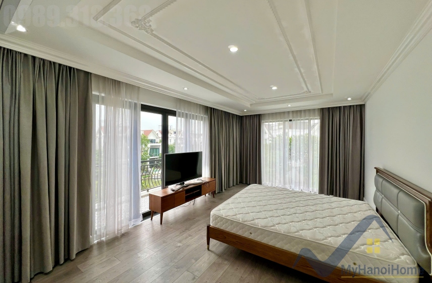 Biệt thự đơn lập Vinhomes Riverside cho thuê có thang máy 20