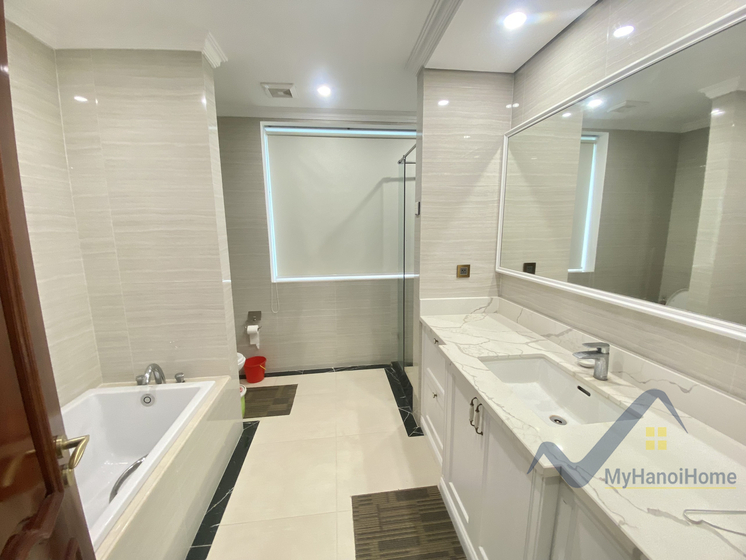 Biệt thự đơn lập Vinhomes Riverside cho thuê, đủ nội thất, gần BIS 20