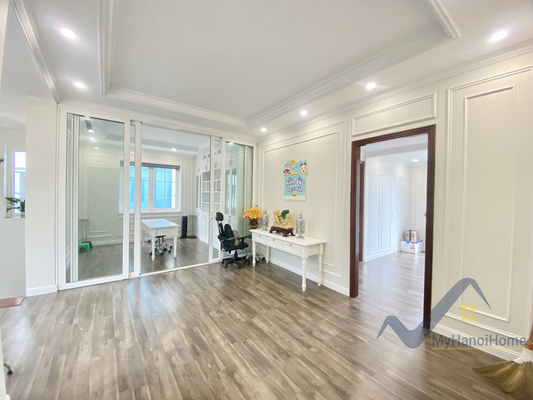 Biệt thự đơn lập Vinhomes Riverside cho thuê, đủ nội thất, gần BIS 7