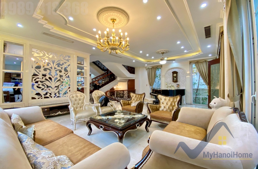 Biệt thự đơn lập Vinhomes Riverside cho thuê sân vườn rộng 1