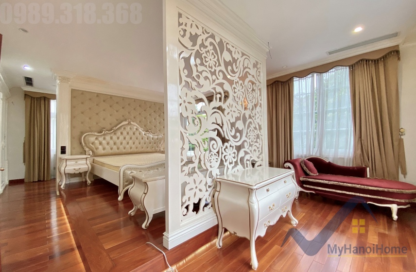 Biệt thự đơn lập Vinhomes Riverside cho thuê sân vườn rộng 13