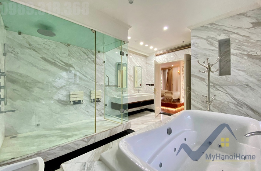 Biệt thự đơn lập Vinhomes Riverside cho thuê sân vườn rộng 15