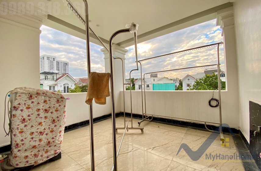 Biệt thự đơn lập Vinhomes Riverside cho thuê sân vườn rộng 25