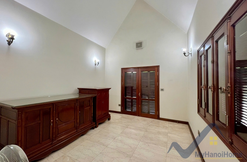 Biệt thự đủ đồ Vinhomes Riverside cho thuê có tầng hầm 14