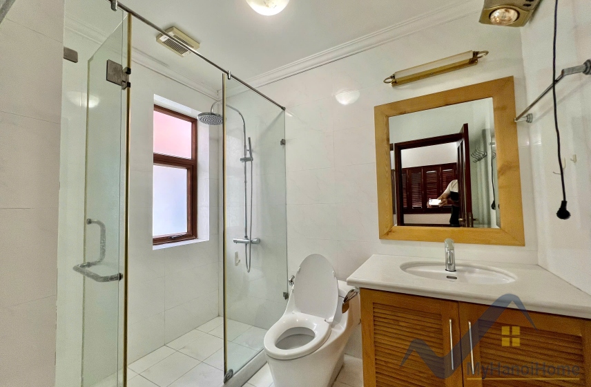 Biệt thự đủ đồ Vinhomes Riverside cho thuê có tầng hầm 17