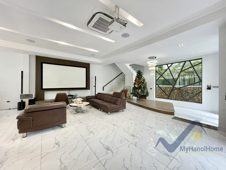 Biệt thự full đồ Vinhome Riverside 4 phòng ngủ có bể bơi cho thuê 2