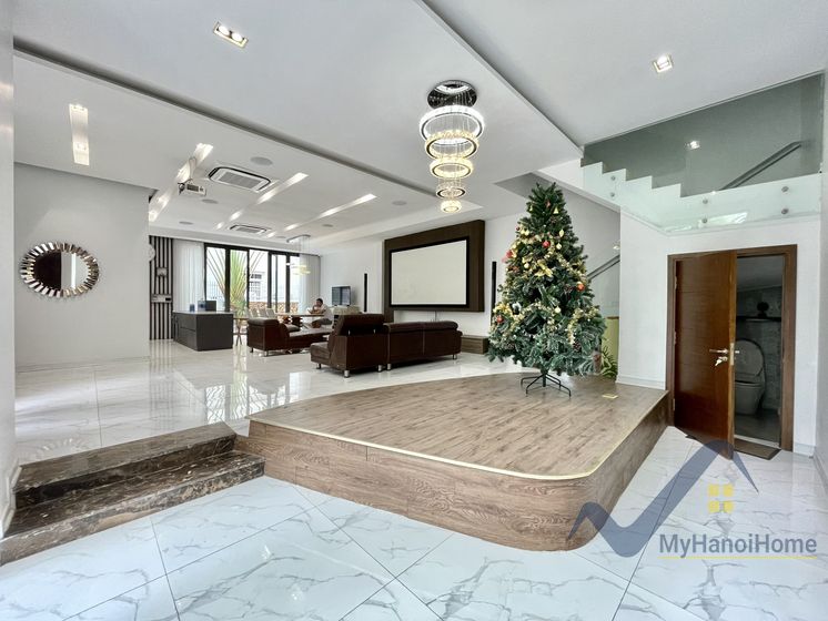 Biệt thự full đồ Vinhome Riverside 4 phòng ngủ có bể bơi cho thuê 3