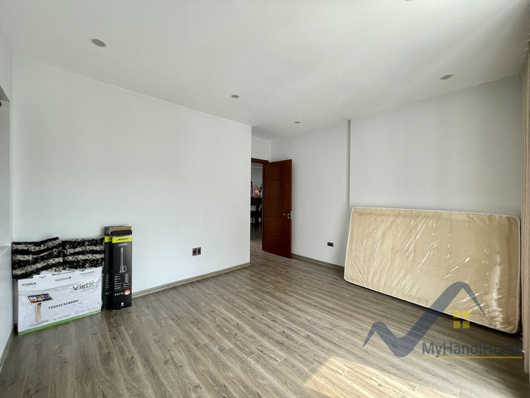 Biệt thự full đồ Vinhome Riverside 4 phòng ngủ có bể bơi cho thuê 13