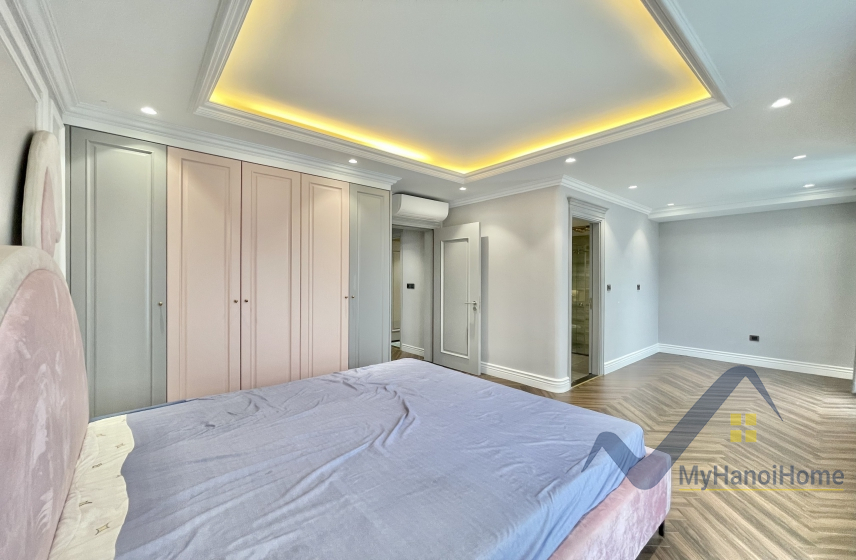 Biệt thự Hoa Lan Vinhomes Riverside cần cho thuê gần BIS 13