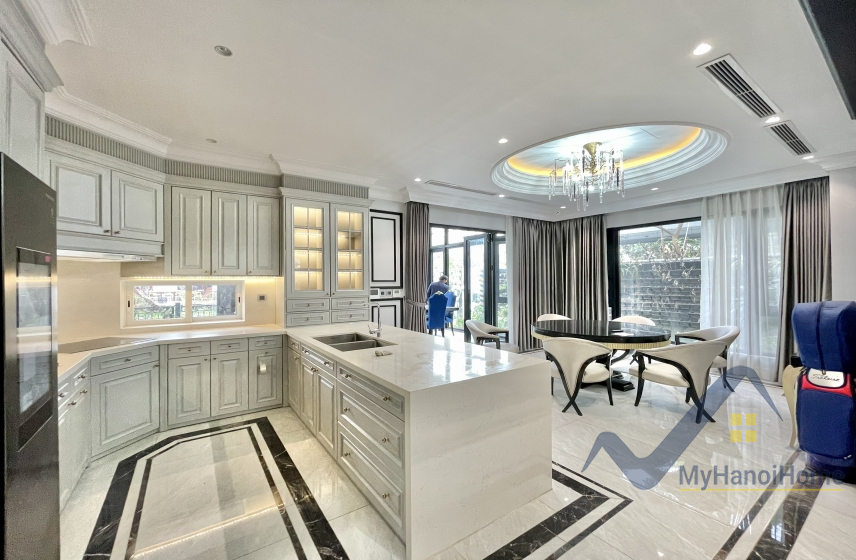 Biệt thự Hoa Lan Vinhomes Riverside cần cho thuê gần BIS 5