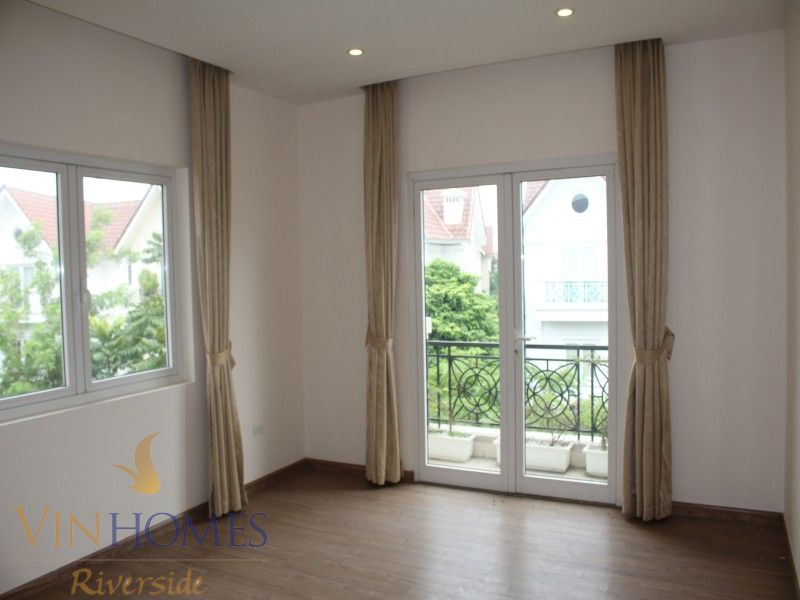 Biệt thự Hoa Phượng Vinhomes Riverside cần bán gần Almaz 11