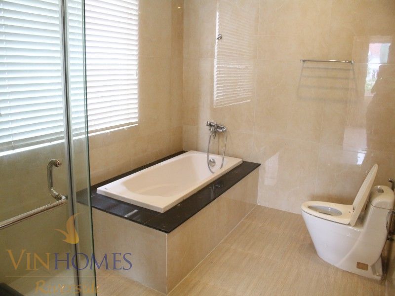 Biệt thự Hoa Phượng Vinhomes Riverside cần bán gần Almaz 8