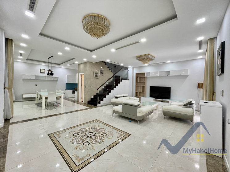Biệt thự Hoa Phượng Vinhomes Riverside cho thuê 4PN đủ đồ 2