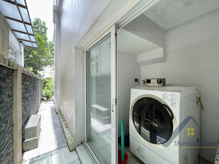 Biệt thự Hoa Phượng Vinhomes Riverside cho thuê 4PN đủ đồ 6
