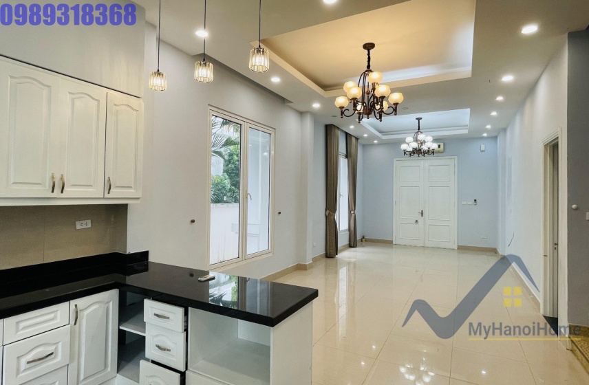 Biệt thự Hoa Sữa cho thuê Vinhomes Riverside đồ cơ bản 3