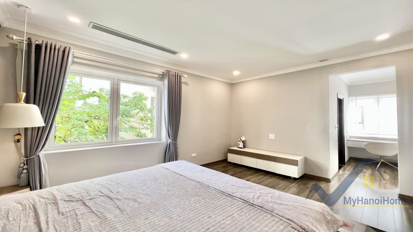 Biệt thự liền kề khu Anh Đào Vinhomes Riverside cho thuê full đồ 15
