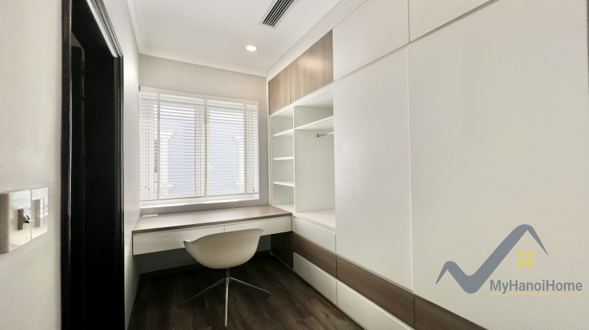 Biệt thự liền kề khu Anh Đào Vinhomes Riverside cho thuê full đồ 16