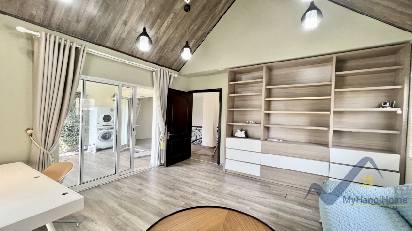 Biệt thự liền kề khu Anh Đào Vinhomes Riverside cho thuê full đồ 23