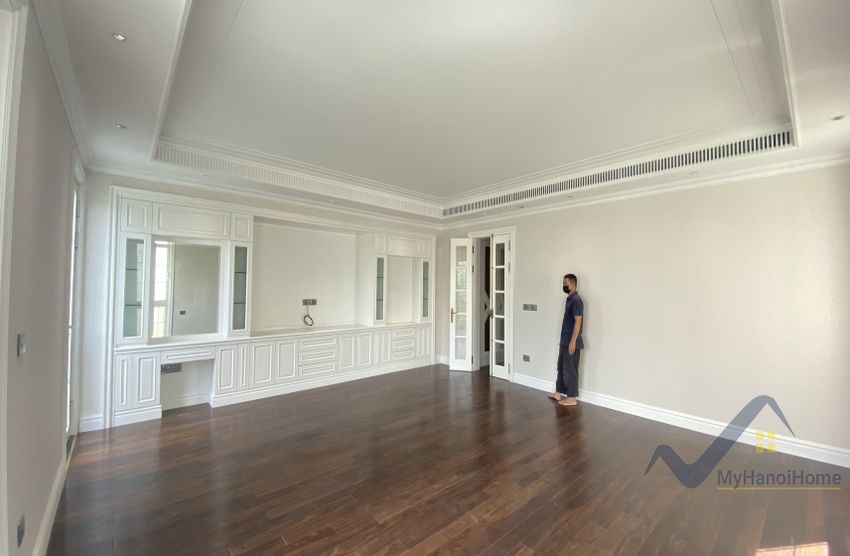 Biệt thự song lập cho thuê ở Vinhomes Riverside, gần BIS 13
