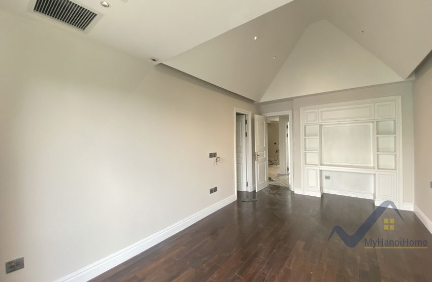 Biệt thự song lập cho thuê ở Vinhomes Riverside, gần BIS 19