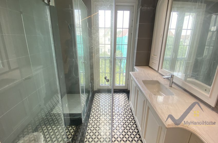 Biệt thự song lập cho thuê ở Vinhomes Riverside, gần BIS 21