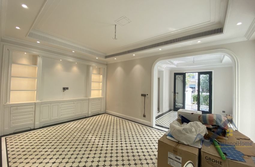 Biệt thự song lập cho thuê ở Vinhomes Riverside, gần BIS 4