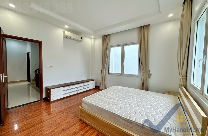Biệt thự song lập Hoa Sữa cho thuê Vinhomes Riverside đủ đồ 14