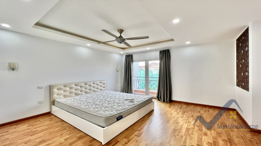 Biệt thự song lập Hoa Sữa Vinhomes Riverside cho thuê 14