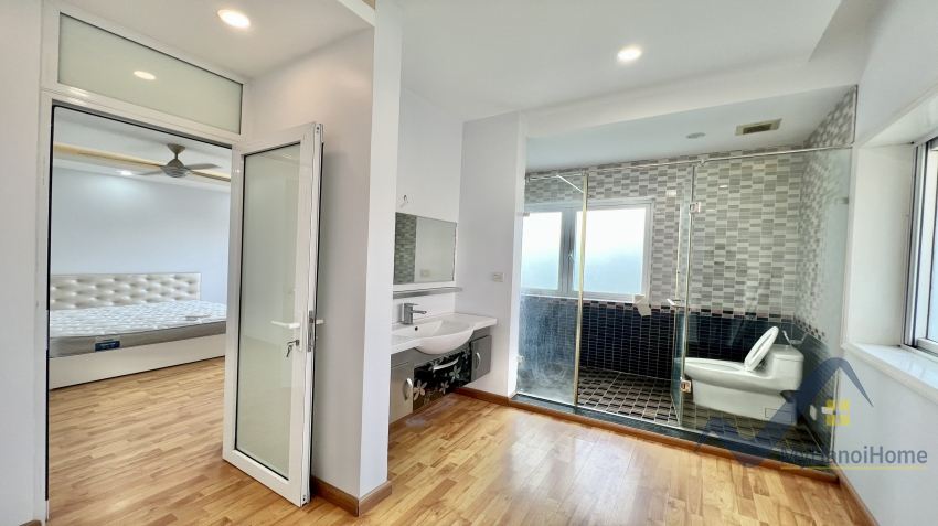 Biệt thự song lập Hoa Sữa Vinhomes Riverside cho thuê 16