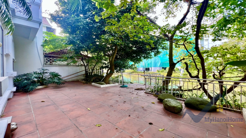 Biệt thự song lập Hoa Sữa Vinhomes Riverside cho thuê 7