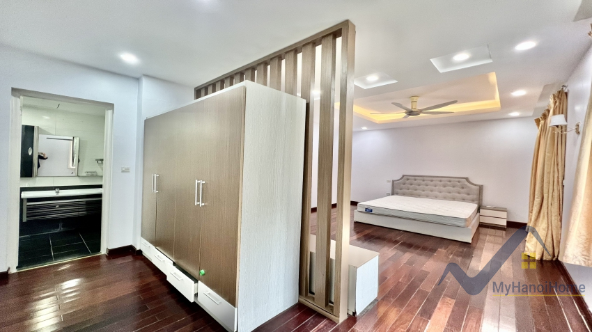 Biệt thự song lập Hoa Sữa Vinhomes Riverside cho thuê 9