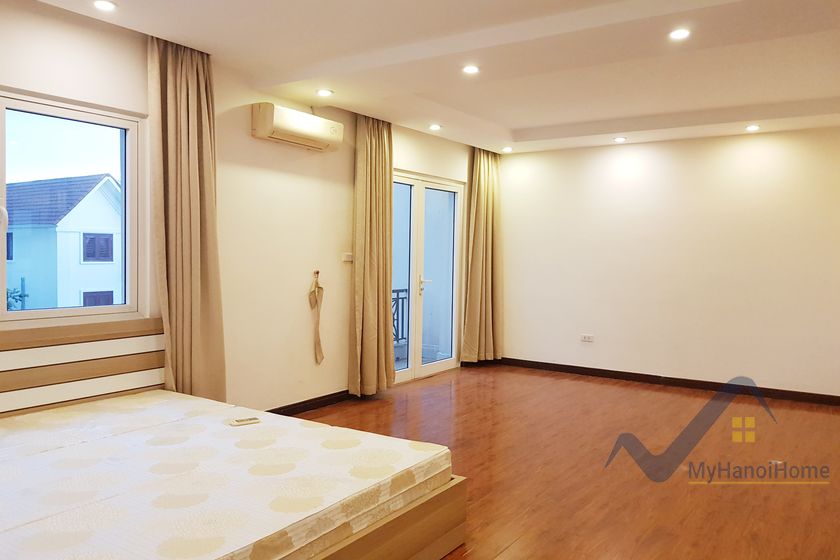 Biệt thự song lập tại Vinhomes Riverside cần cho thuê full đồ 12