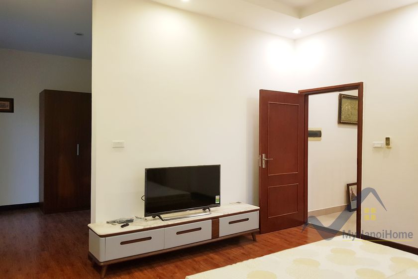 Biệt thự song lập tại Vinhomes Riverside cần cho thuê full đồ 8