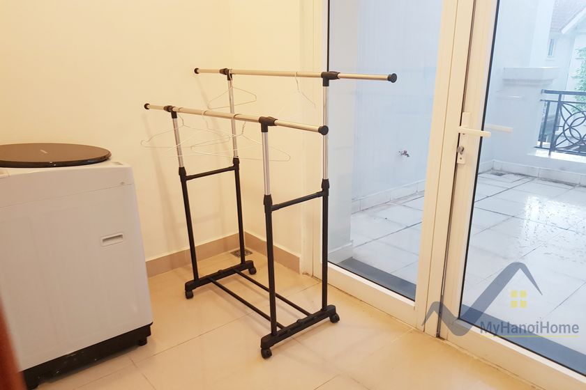 Biệt thự song lập tại Vinhomes Riverside cần cho thuê full đồ 18