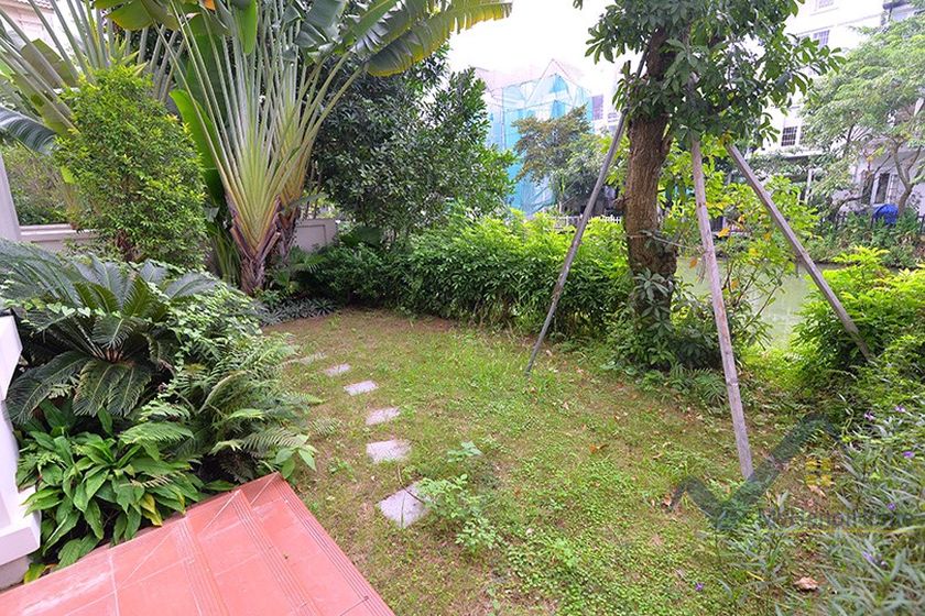 Biệt thự song lập tại Vinhomes Riverside cần cho thuê full đồ 19