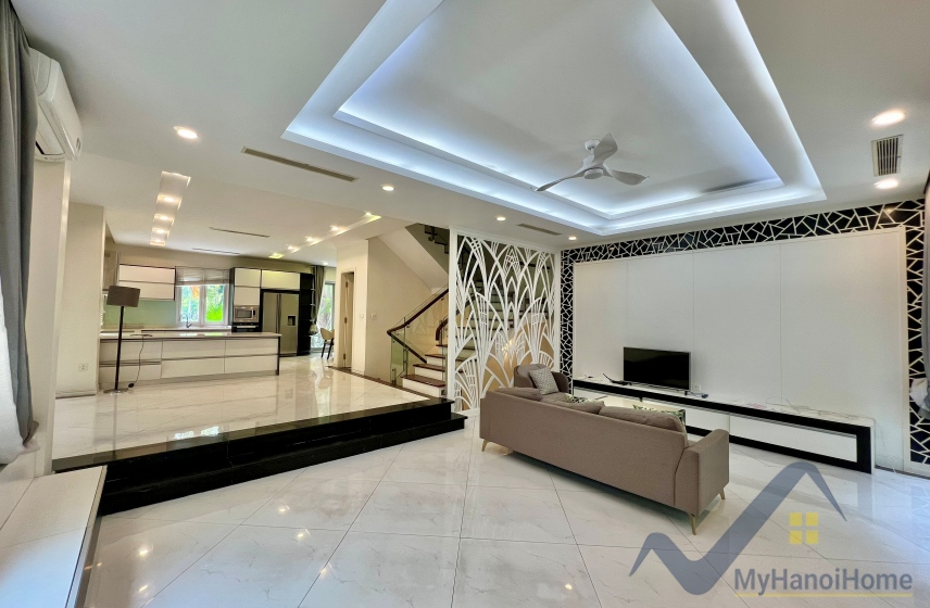 Biệt thự song lập Vinhome Riverside cho thuê gần Almaz 1