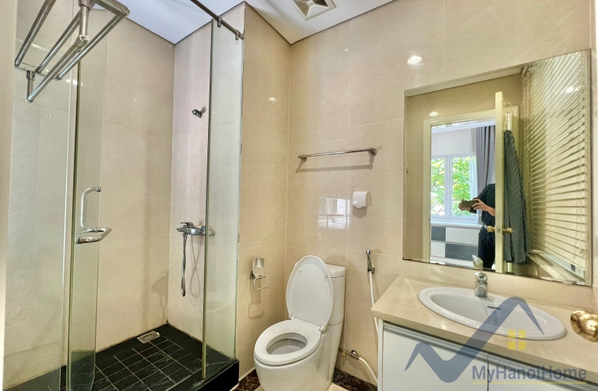 Biệt thự song lập Vinhome Riverside cho thuê gần Almaz 11