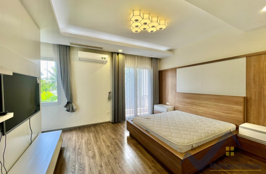 Biệt thự song lập Vinhome Riverside cho thuê gần Almaz 12