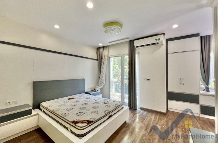 Biệt thự song lập Vinhome Riverside cho thuê gần Almaz 9