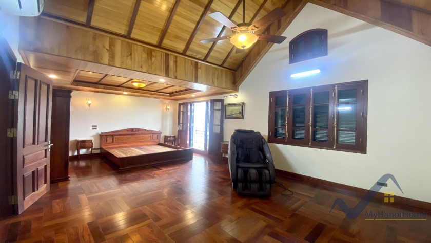 Biệt thự song lập Vinhomes Riverside cho thuê 3PN, có hầm 15