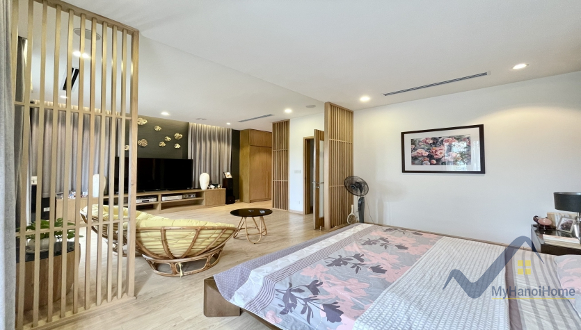 Biệt thự song lập Vinhomes Riverside cho thuê đủ đồ gần BIS 13