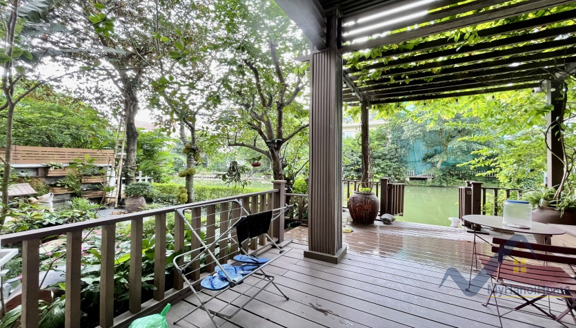 Biệt thự song lập Vinhomes Riverside cho thuê đủ đồ gần BIS 5