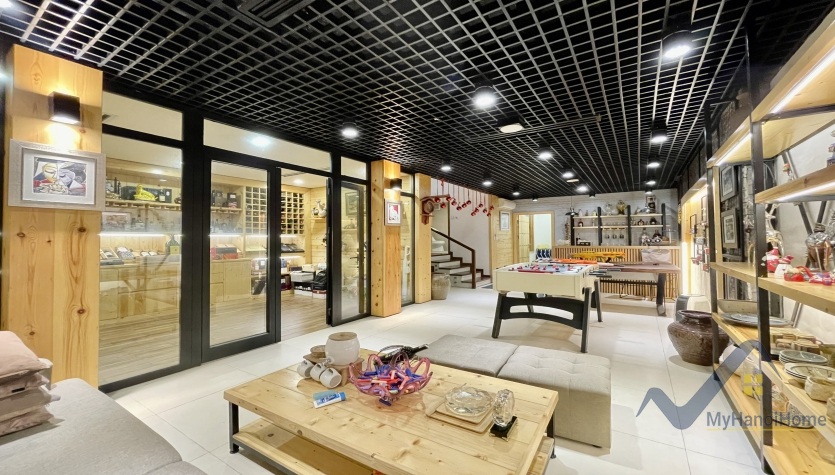 Biệt thự song lập Vinhomes Riverside cho thuê đủ đồ gần BIS 6