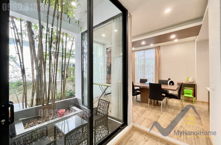 Biệt thự song lập Vinhomes Riverside cho thuê đủ nội thất 5