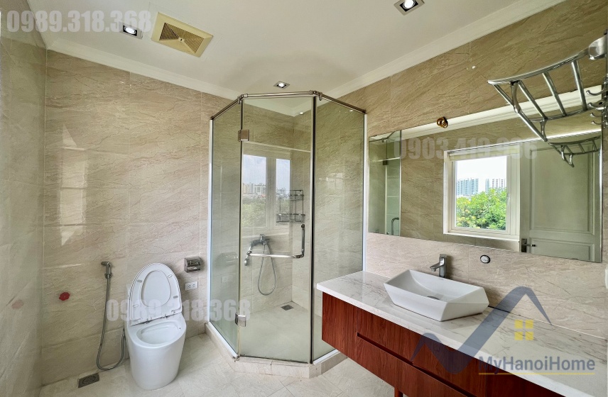 Biệt thự song lập Vinhomes Riverside cho thuê, nội thất hiện đại 16