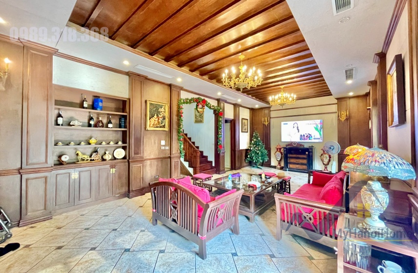 Biệt thự song lập Vinhomes Riverside full nội thất cần cho thuê 1