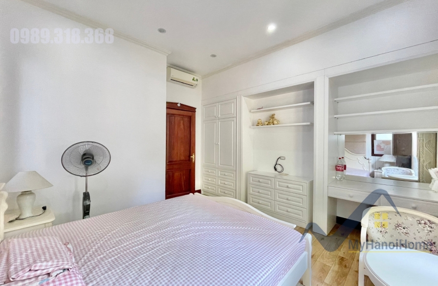 Biệt thự song lập Vinhomes Riverside full nội thất cần cho thuê 8
