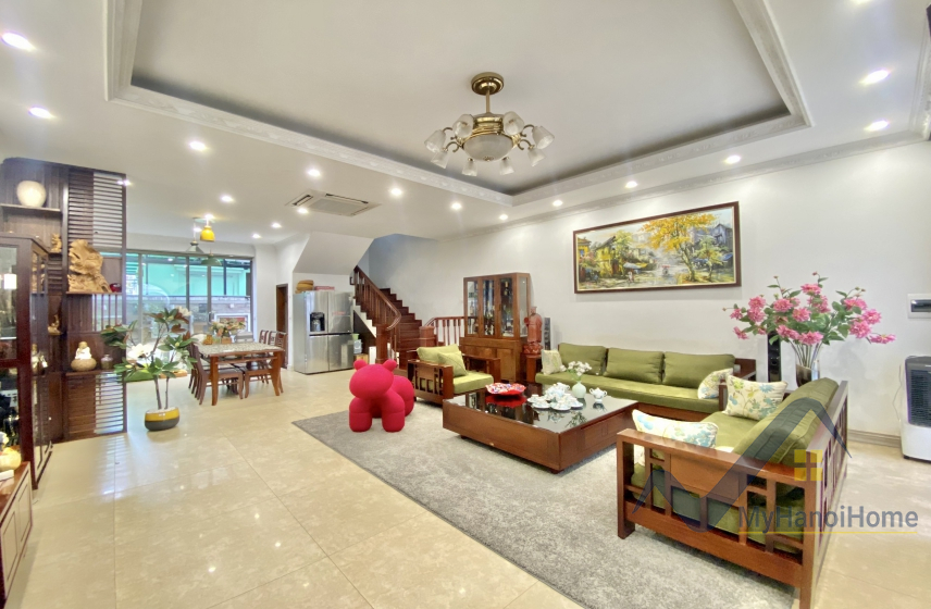 Biệt thự Vinhome Harmony gần hồ Harmony cho thuê đủ đồ 1