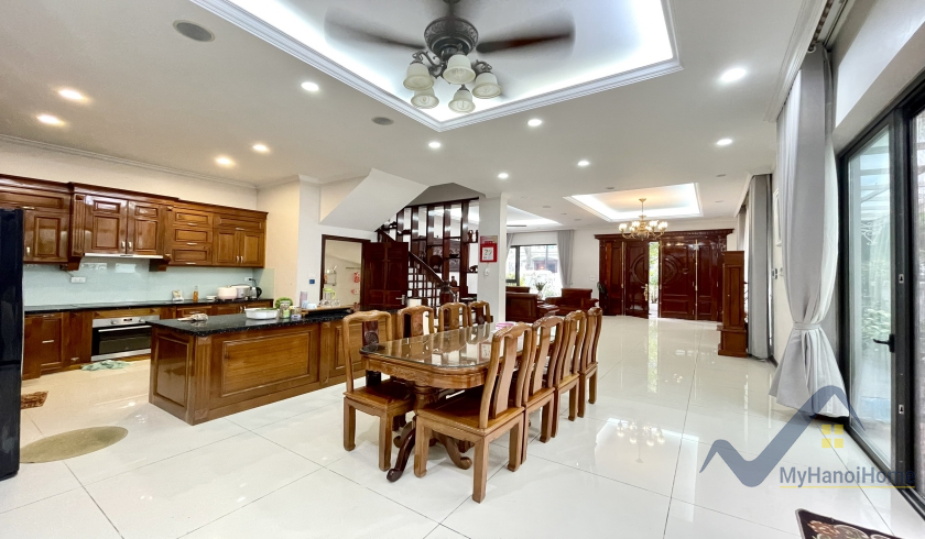 Biệt thự Vinhome Riverside full nội thất, đã sửa chữa đẹp 4PN 4