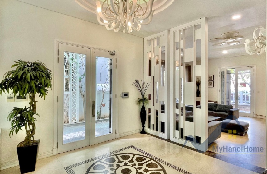 Biệt thự Vinhome Riverside full nội thất đơn lập cần cho thuê 2